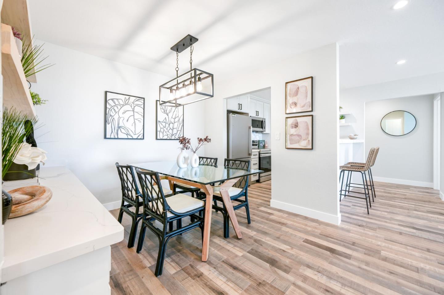 222 Laurel Street 301