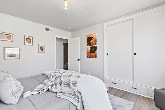 530 Reina Del Mar Avenue