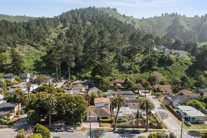 530 Reina Del Mar Avenue