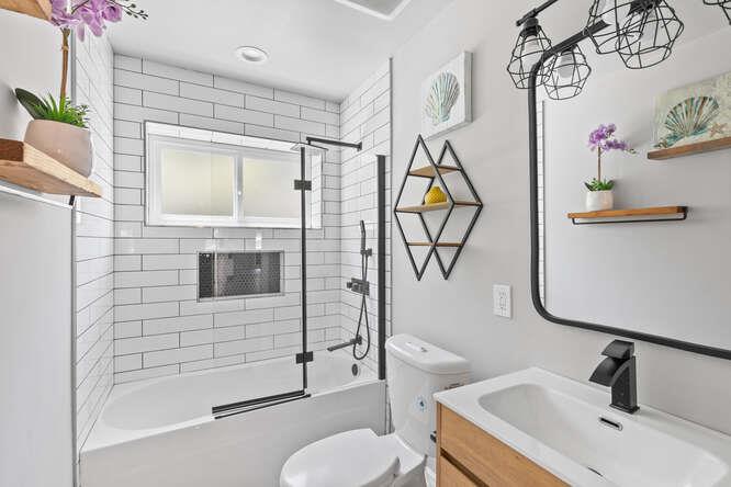 530 Reina Del Mar Avenue