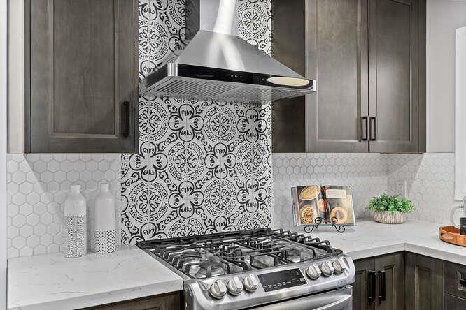 530 Reina Del Mar Avenue