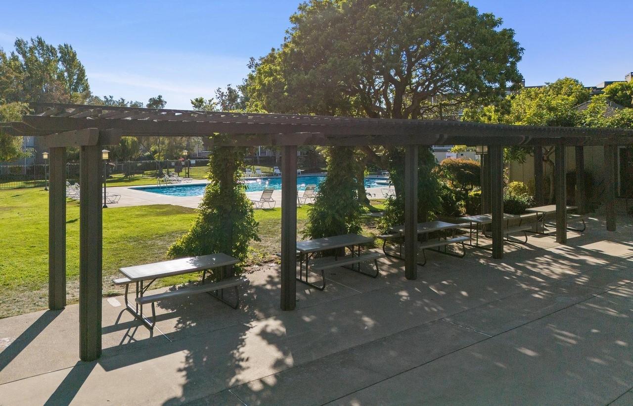 1061 Beach Park Boulevard 304