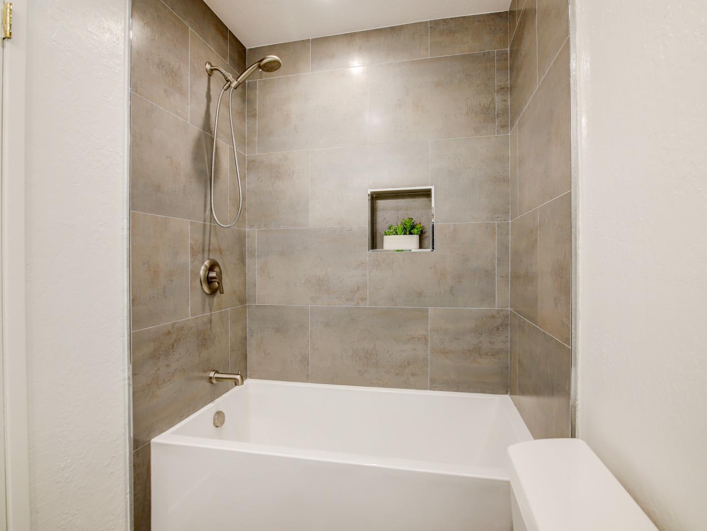 1061 Beach Park Boulevard 304