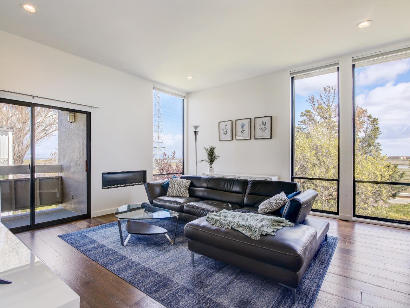 1061 Beach Park Boulevard 304