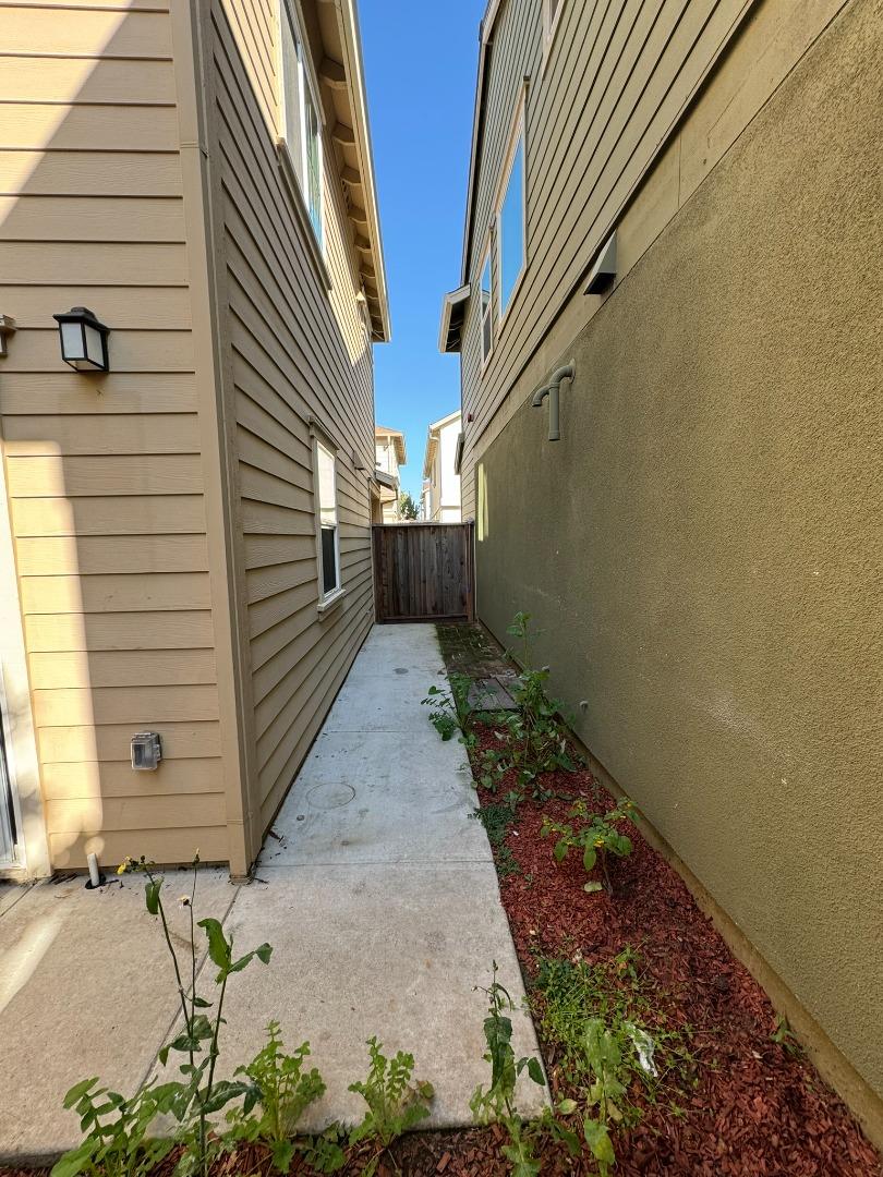 19830 Gabilan View Drive