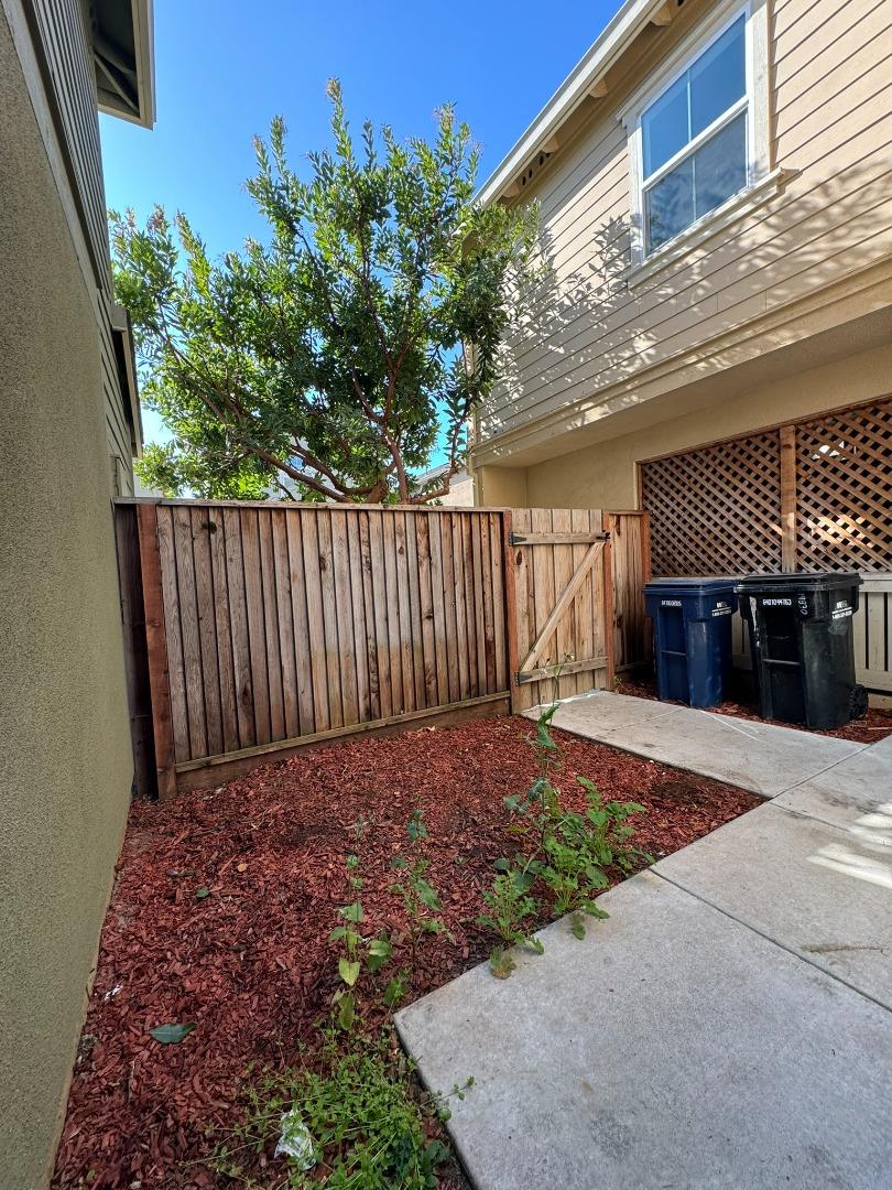 19830 Gabilan View Drive