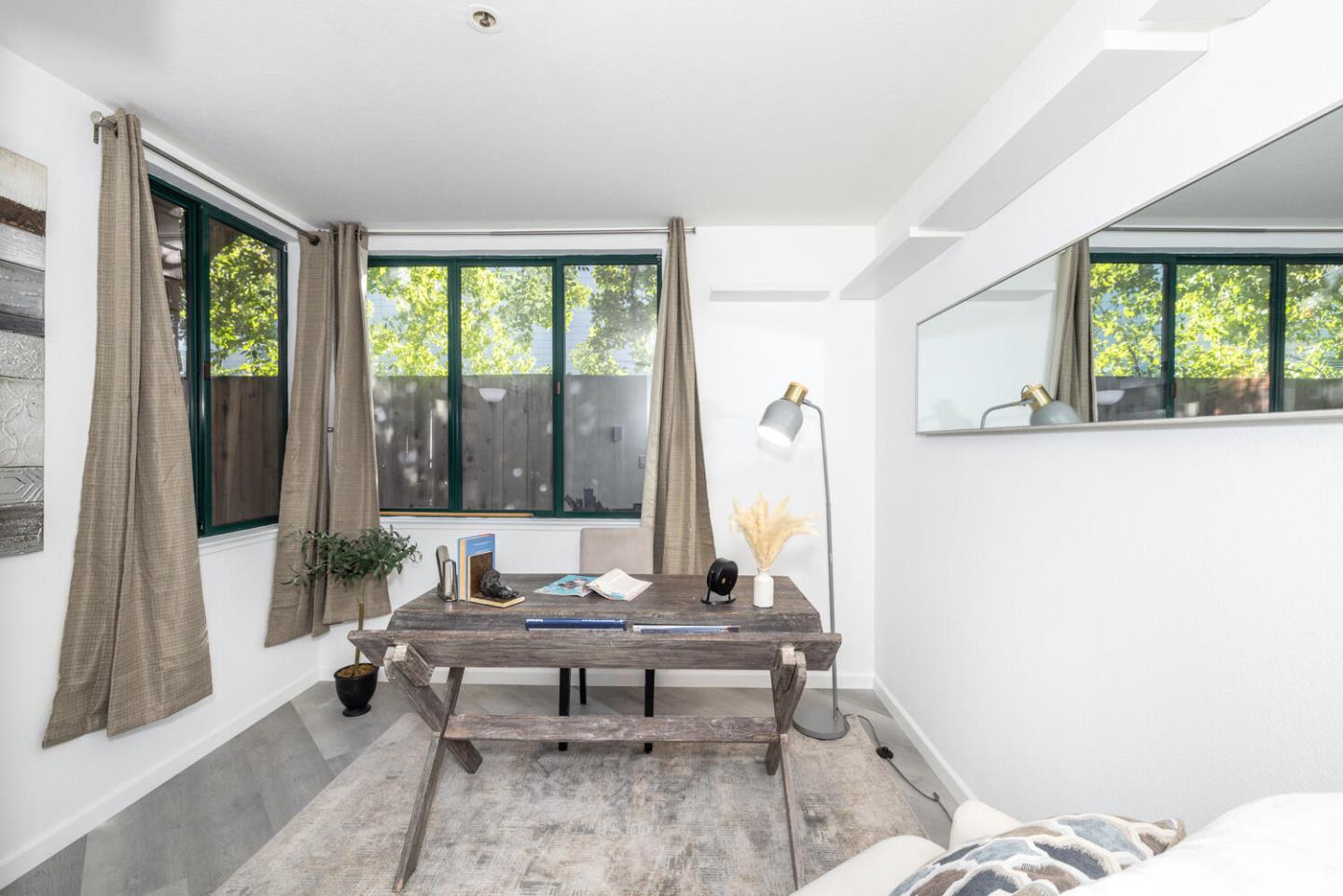 4250 El Camino Real D138