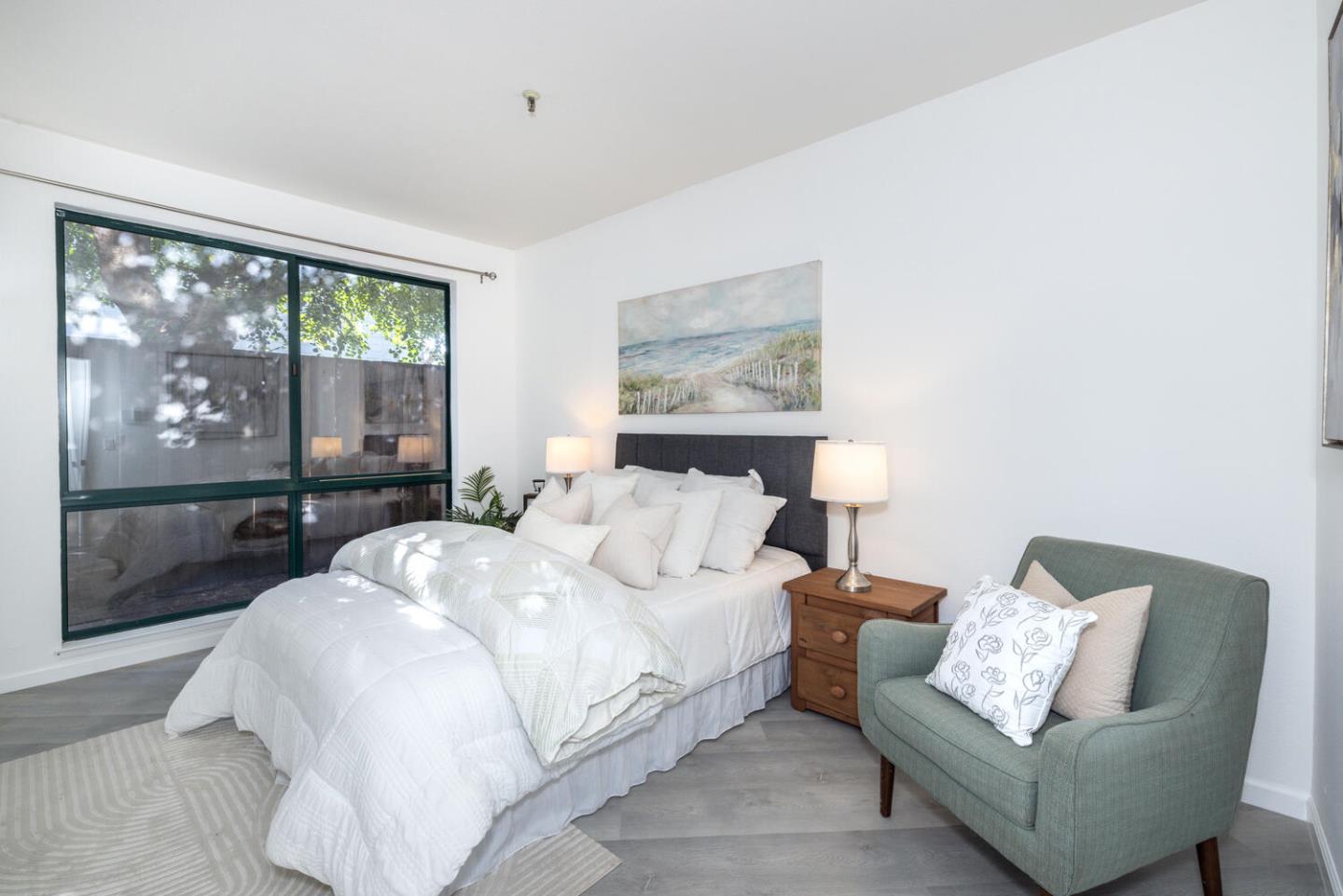 4250 El Camino Real D138