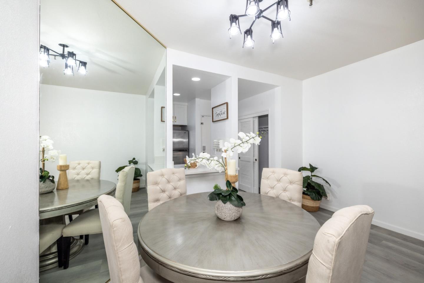 4250 El Camino Real D138