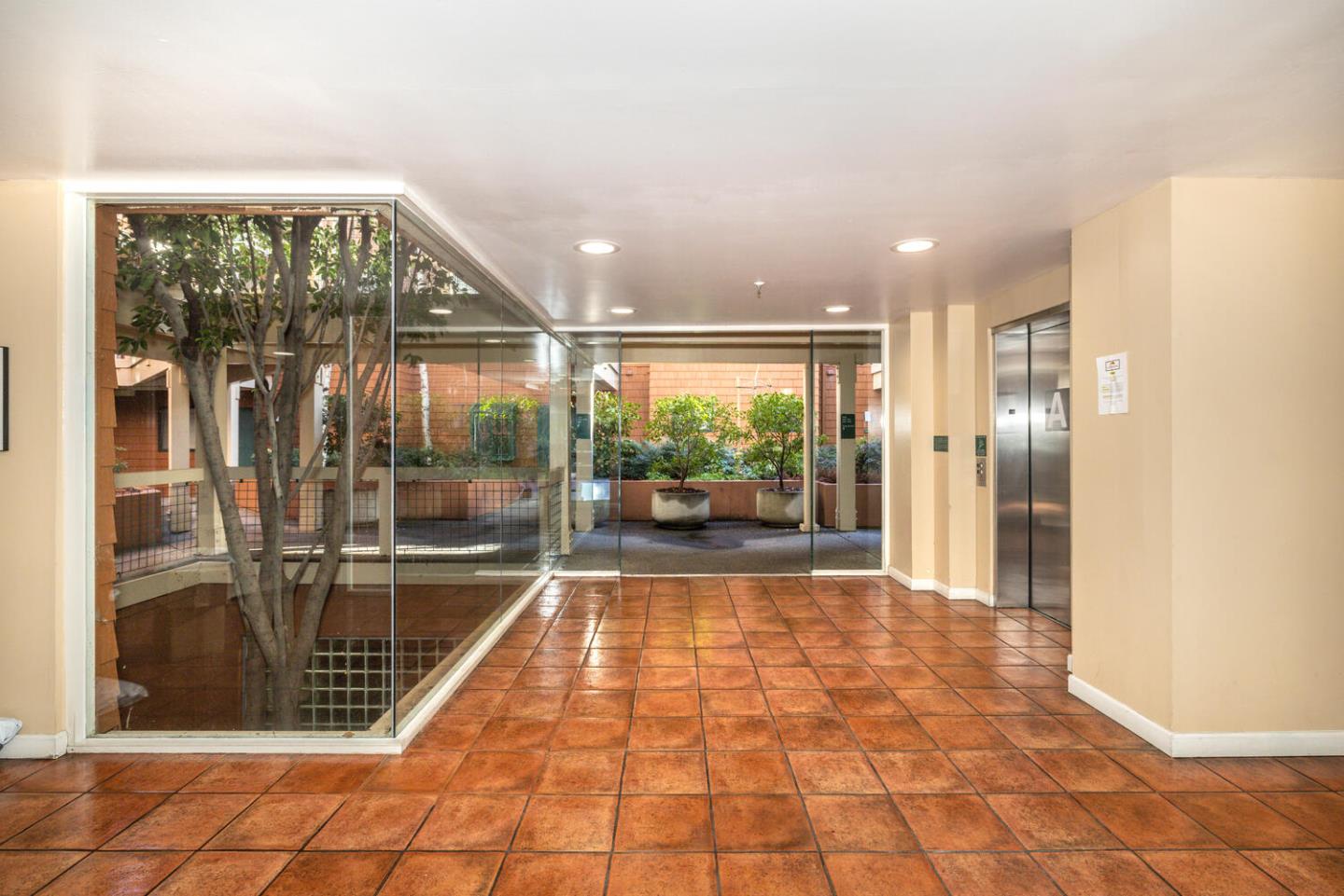 4250 El Camino Real D138