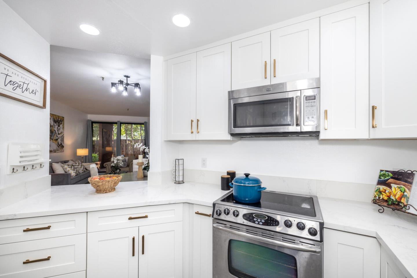 4250 El Camino Real D138