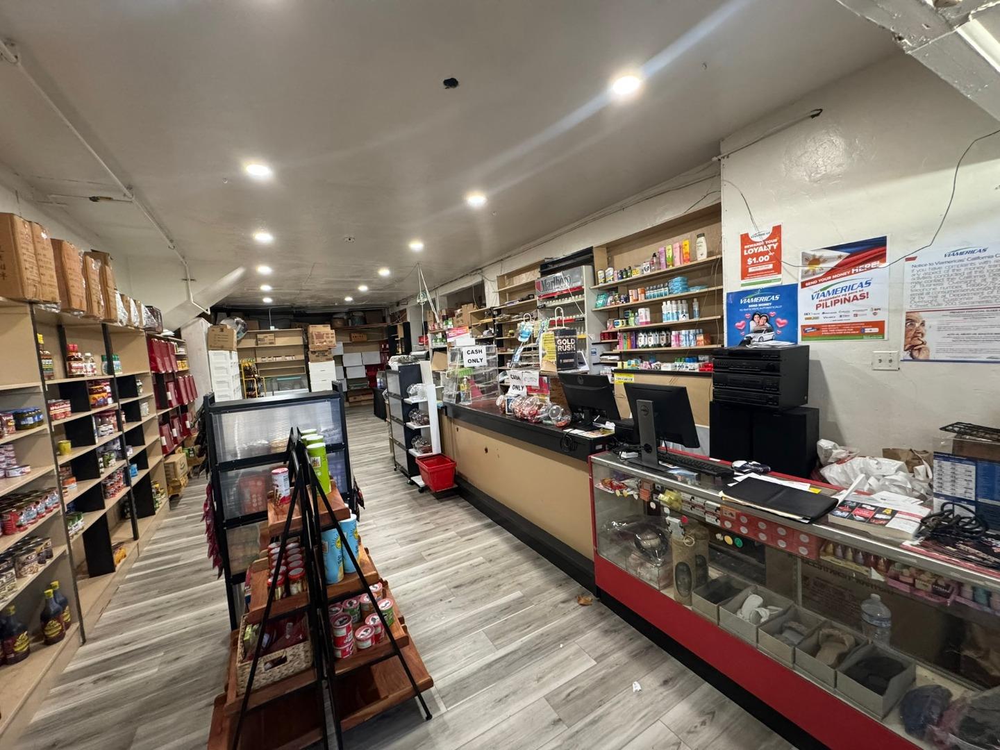 6275-6277 Mission Street