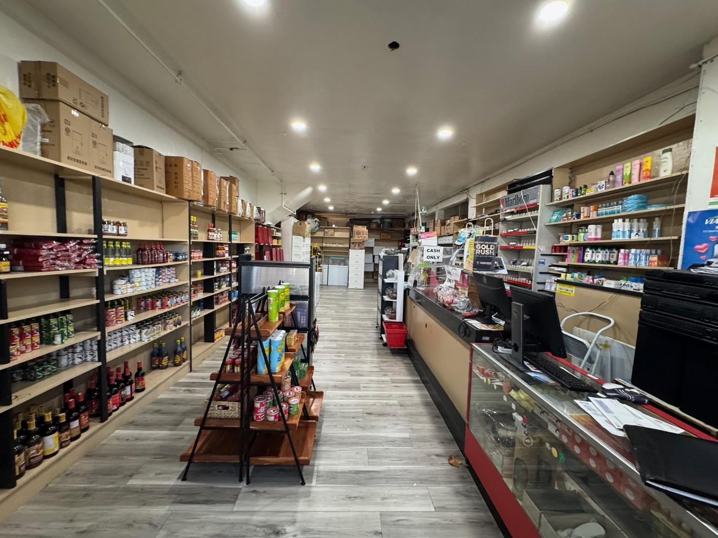 6275-6277 Mission Street