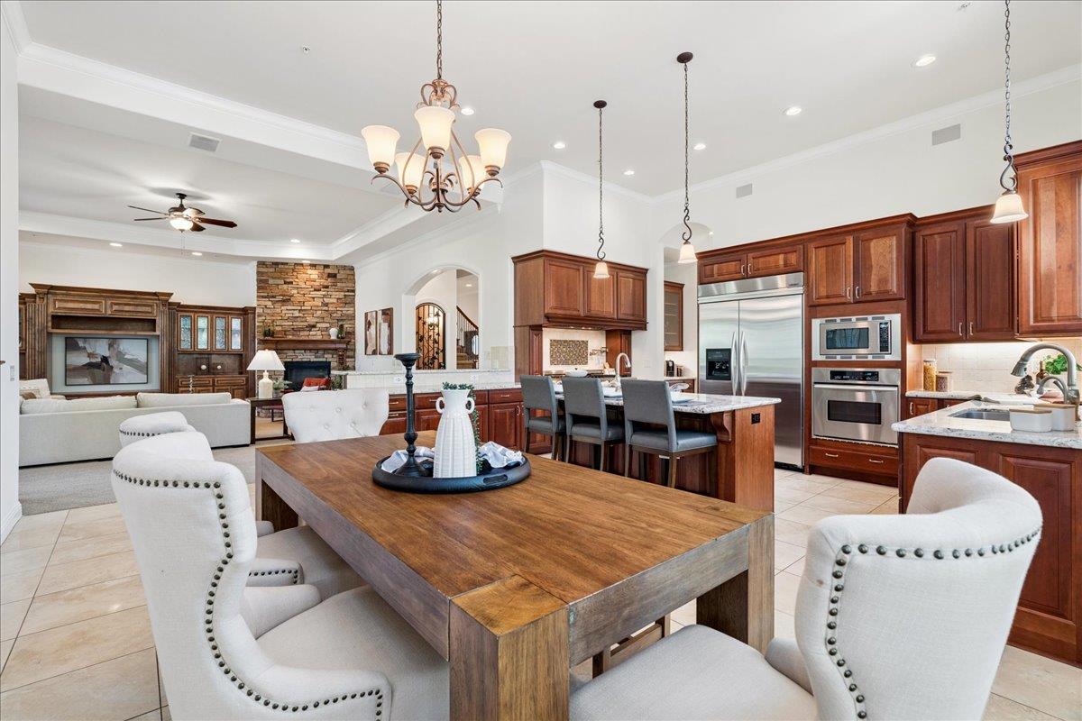 8625 Laurel Mist Court