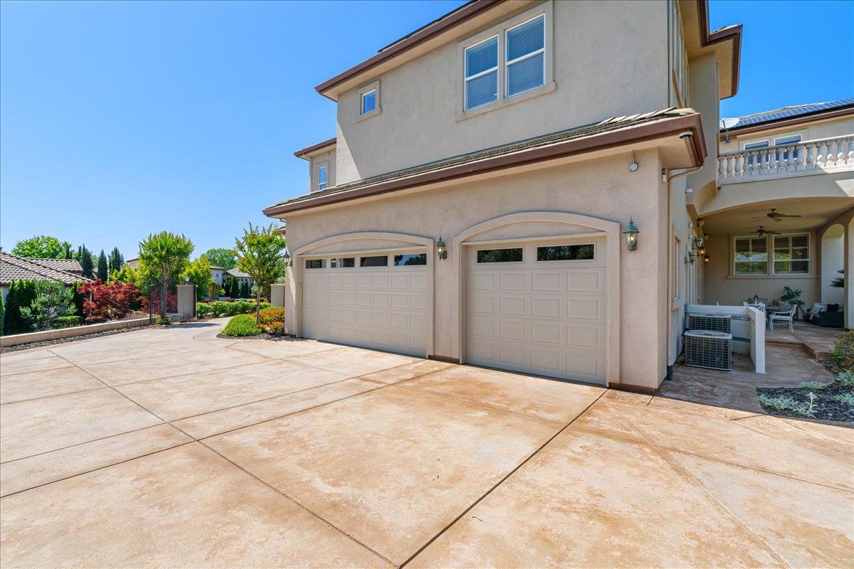 8625 Laurel Mist Court