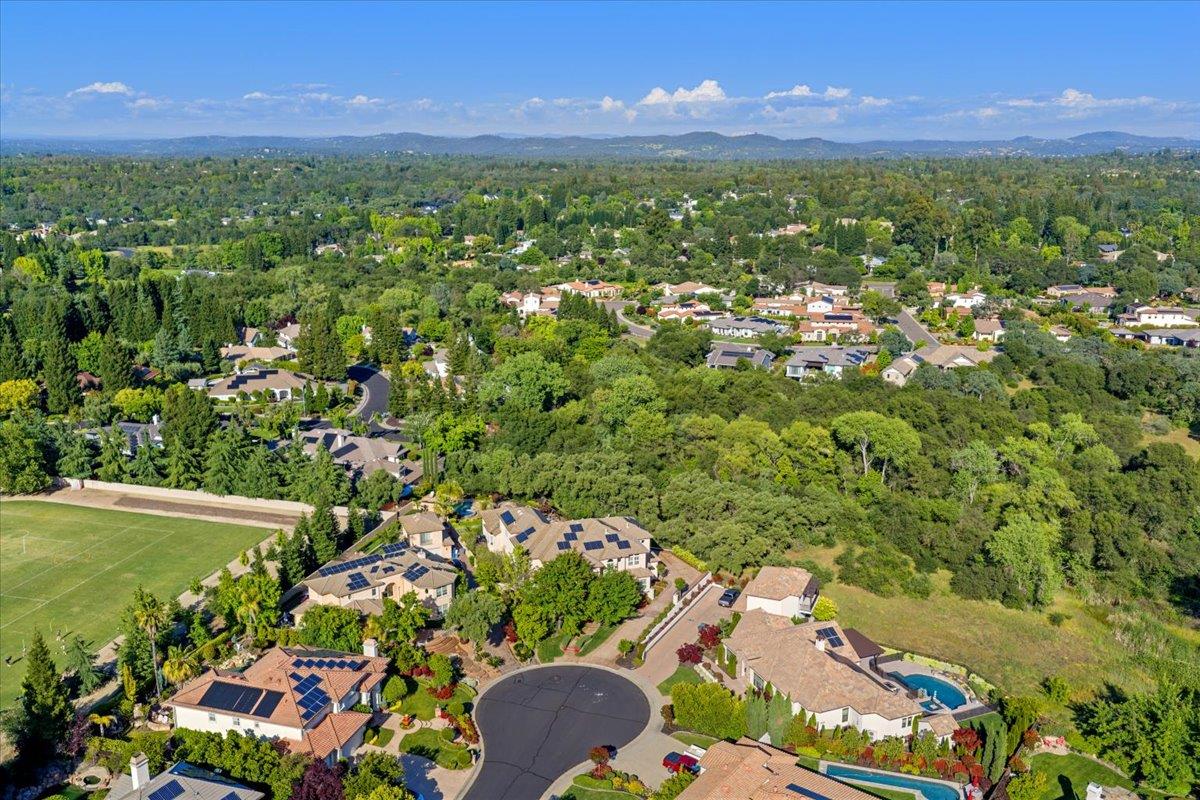 8625 Laurel Mist Court