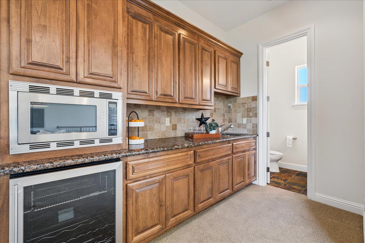8625 Laurel Mist Court