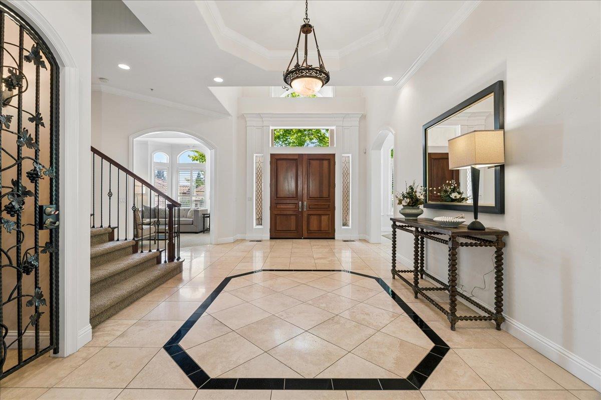 8625 Laurel Mist Court