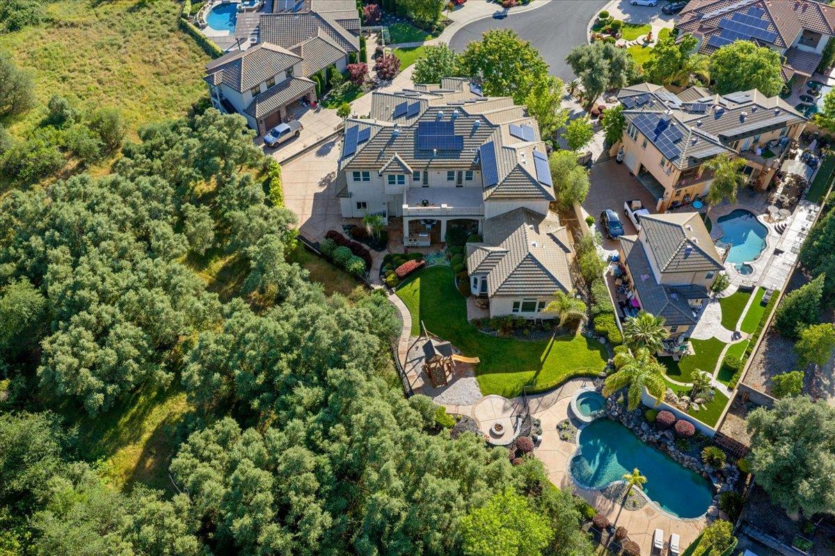 8625 Laurel Mist Court