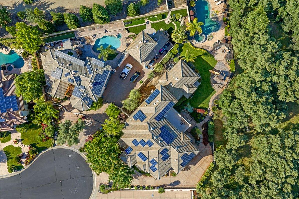 8625 Laurel Mist Court