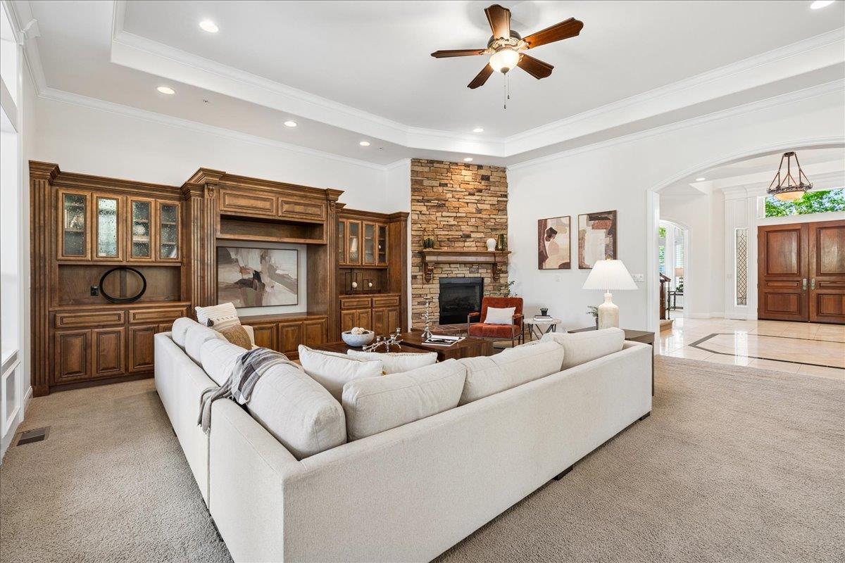 8625 Laurel Mist Court
