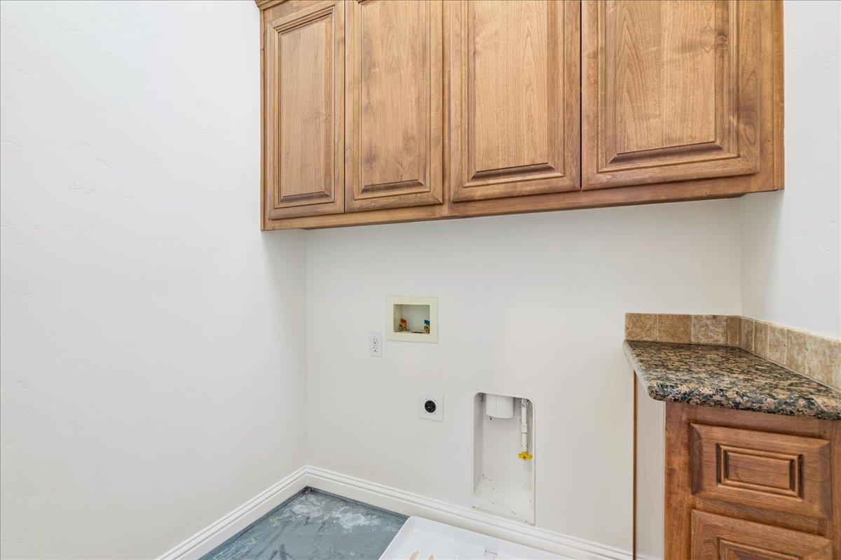 8625 Laurel Mist Court