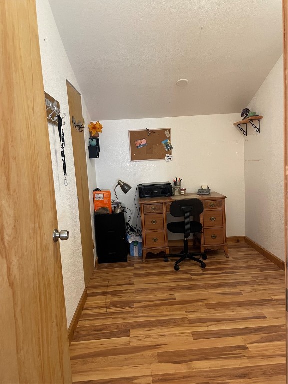 182 Western Bee LANE