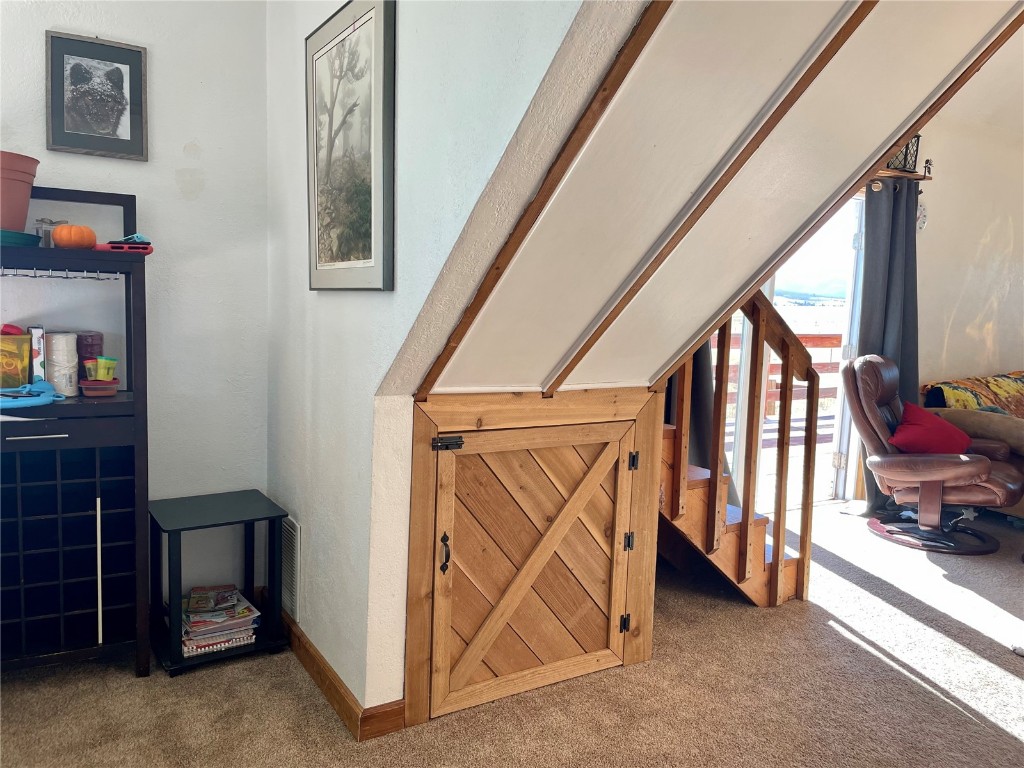 182 Western Bee LANE