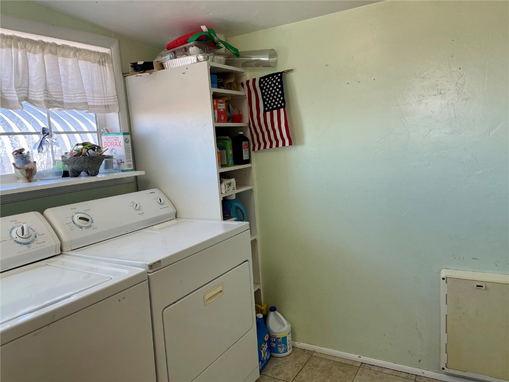 182 Western Bee LANE