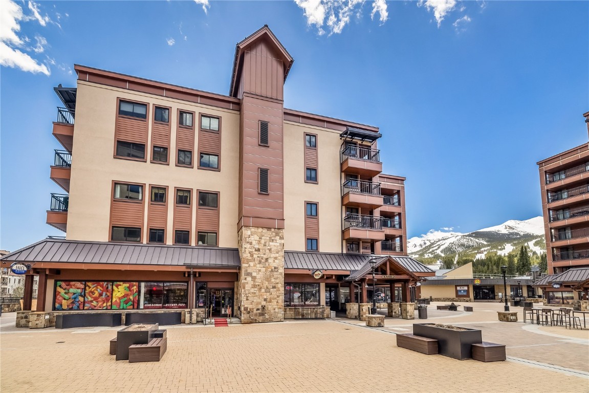 655 S Park AVENUE 305