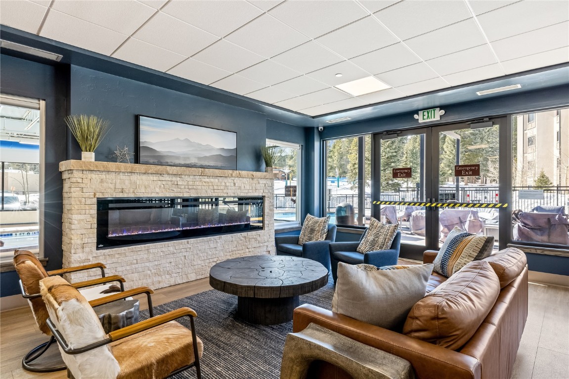 655 S Park AVENUE 305