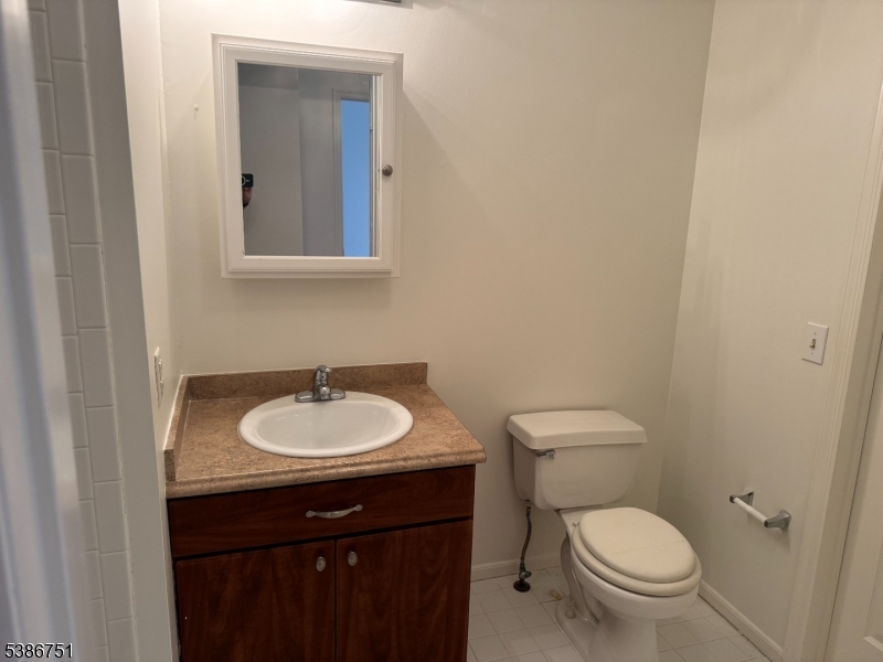 16 Buchanon Ct