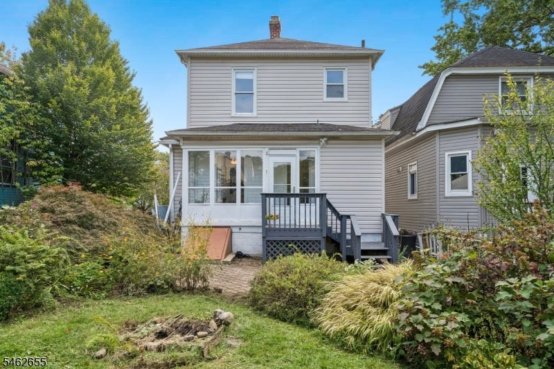 60 Franklin Ave