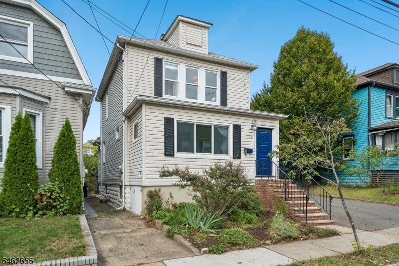 60 Franklin Ave