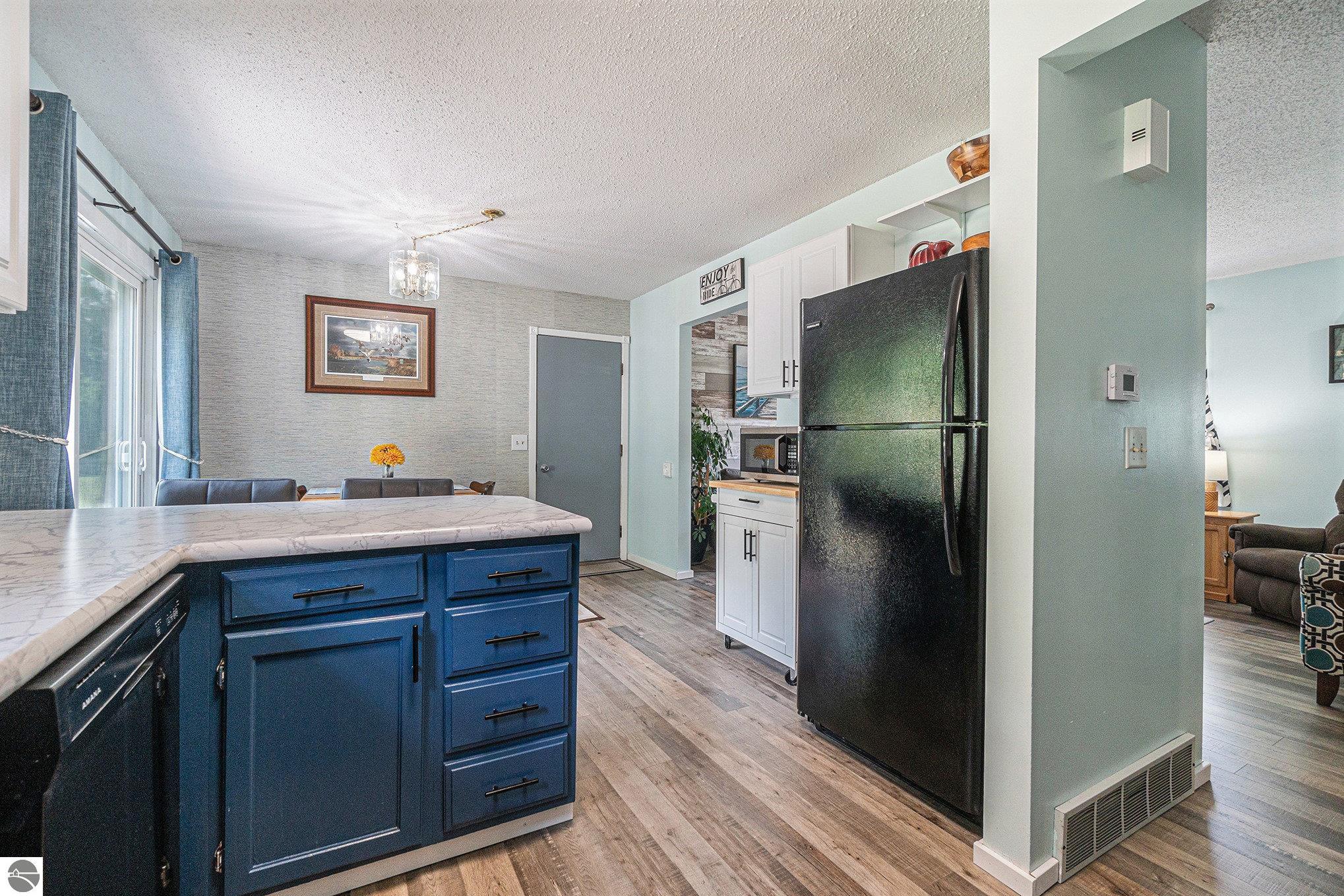 1711 Black Bark Lane