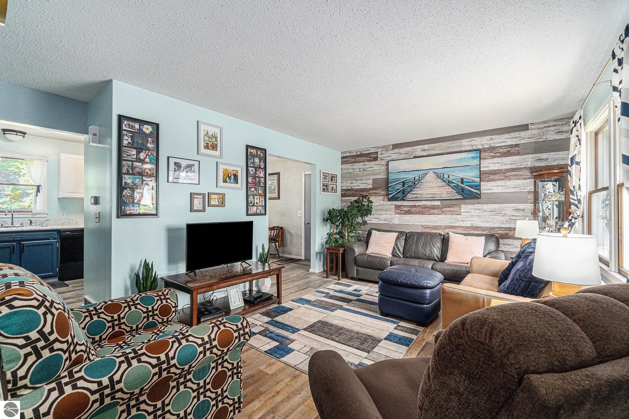 1711 Black Bark Lane