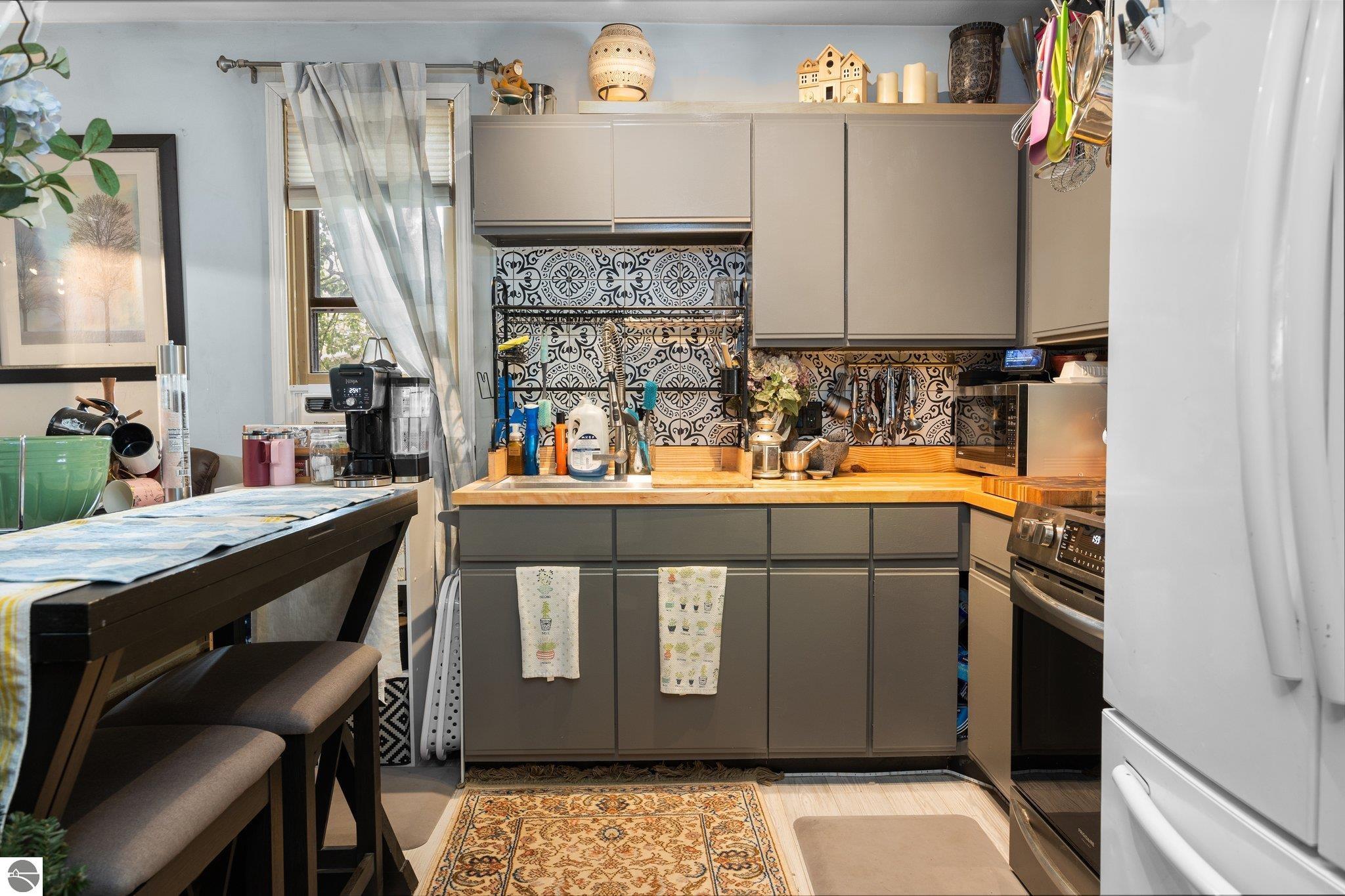 308 W Cayuga