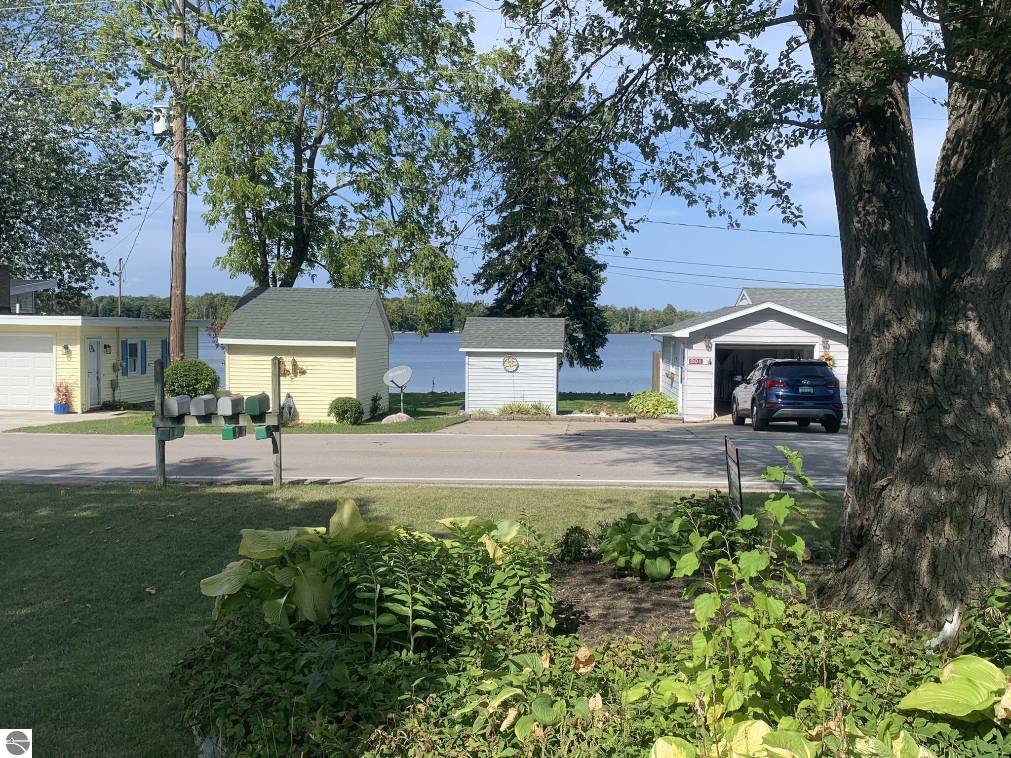 212 Lake