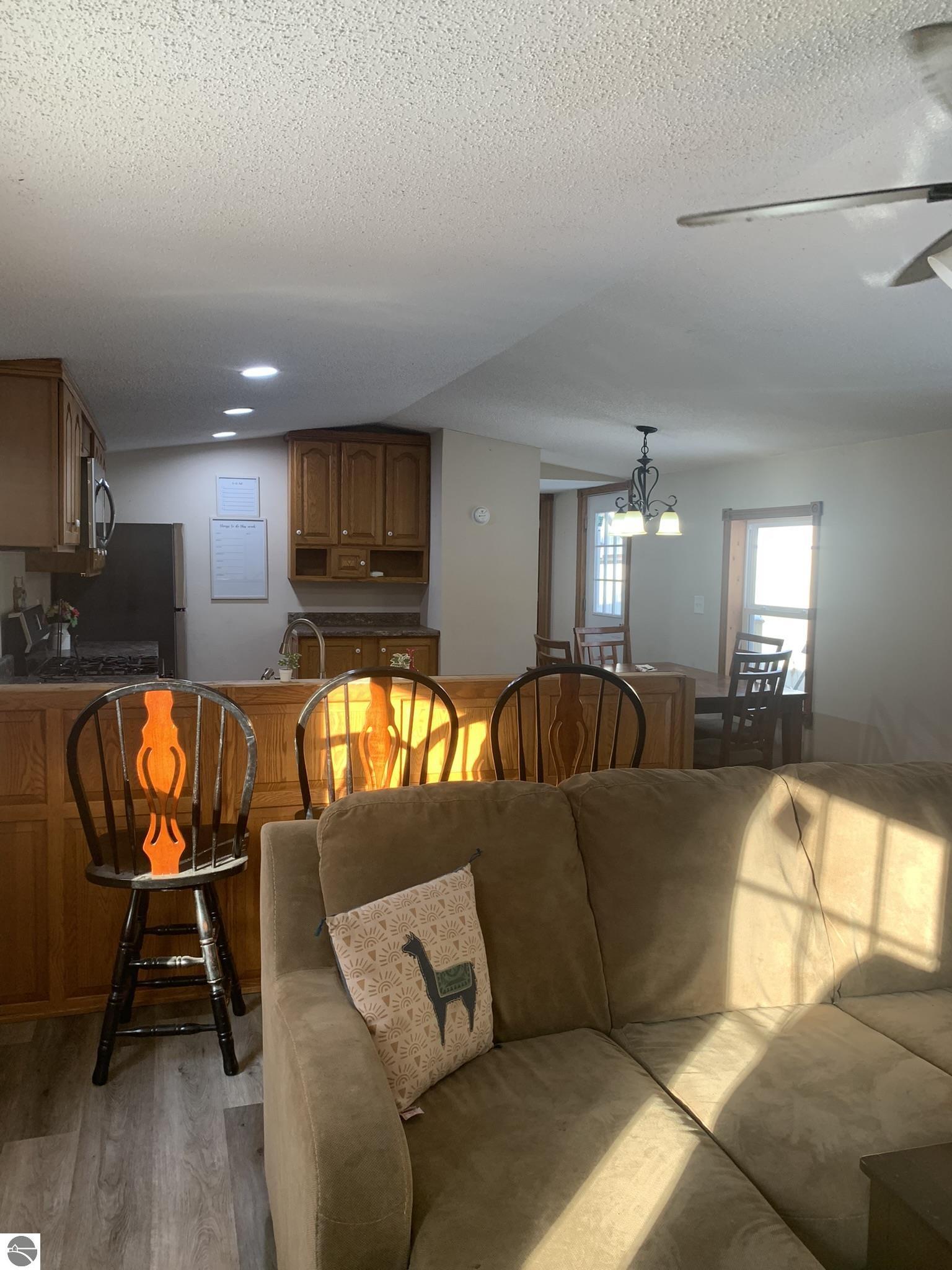 5085 Wintergreen Trail