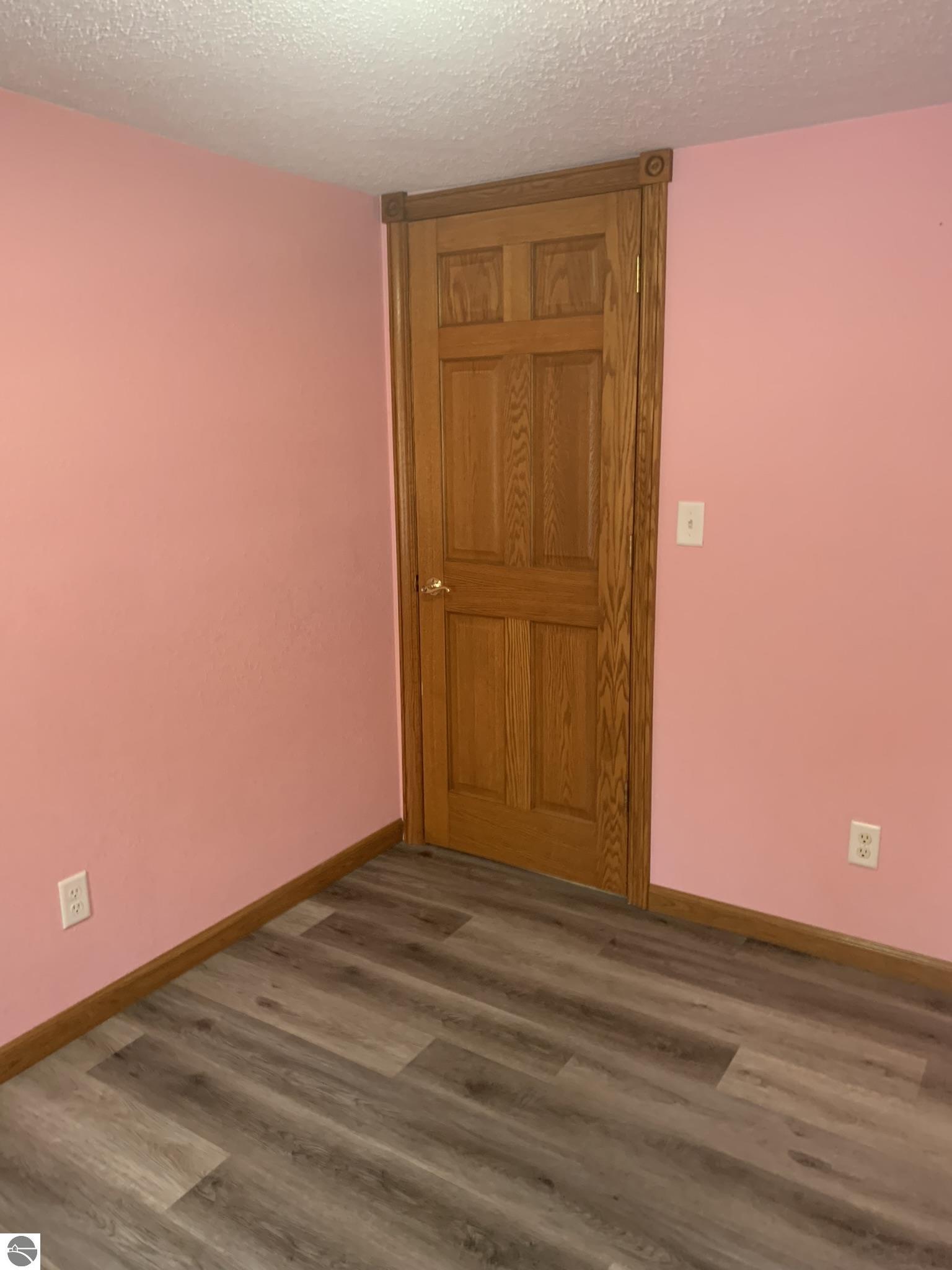 5085 Wintergreen Trail