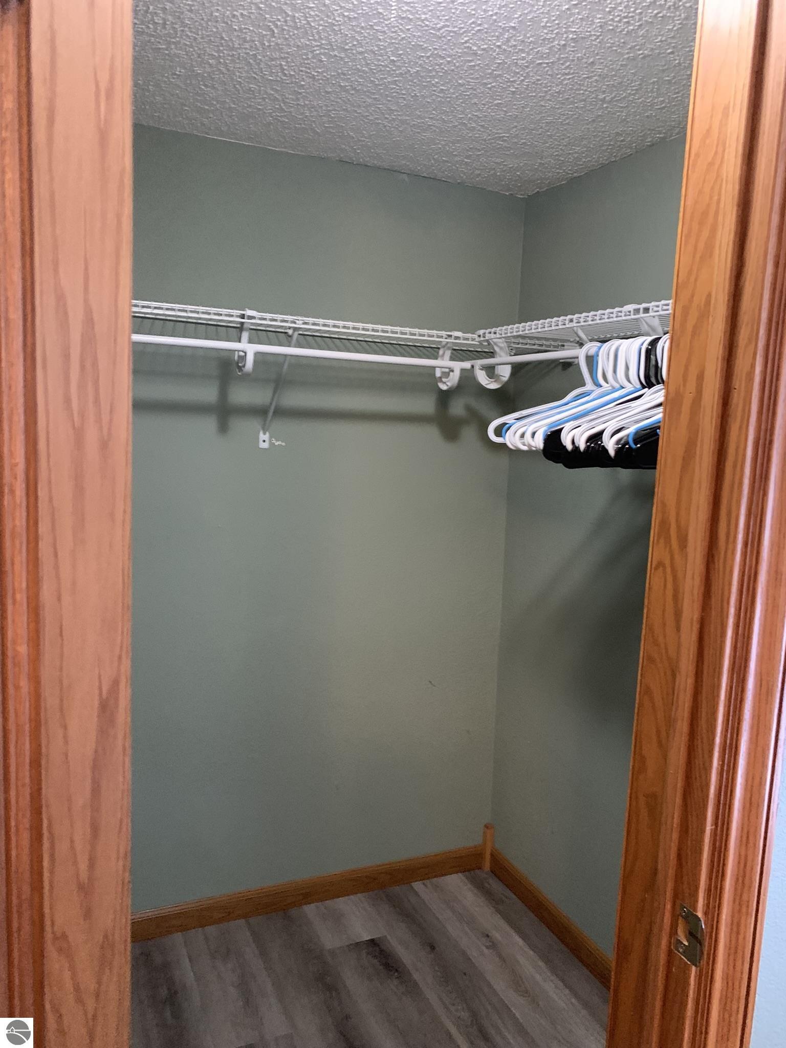 5085 Wintergreen Trail