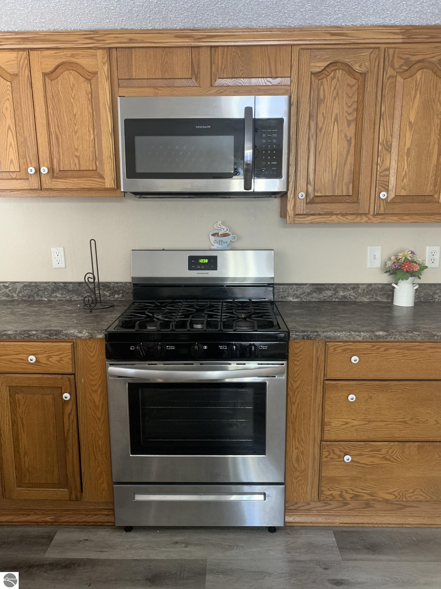 5085 Wintergreen Trail