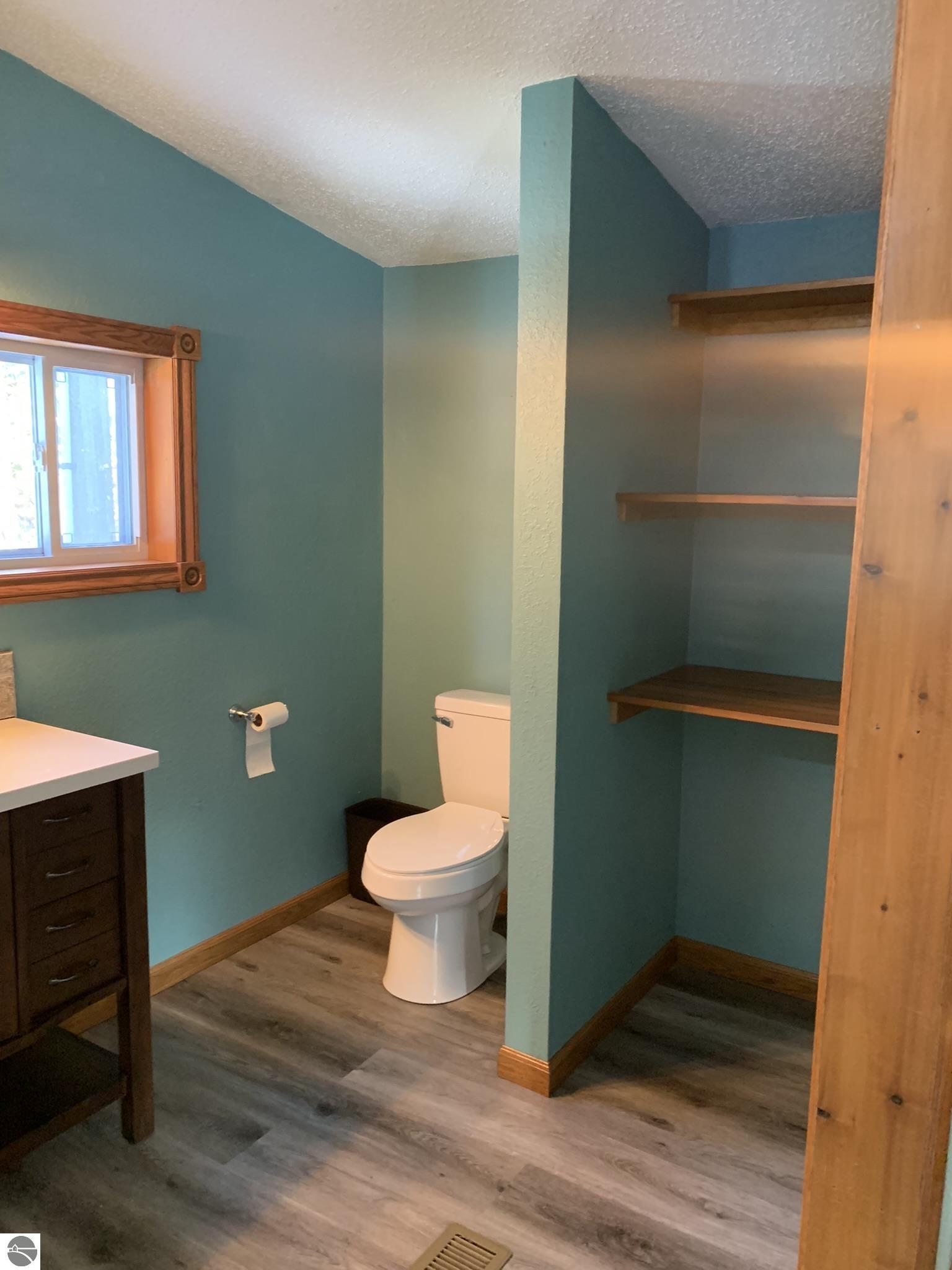 5085 Wintergreen Trail