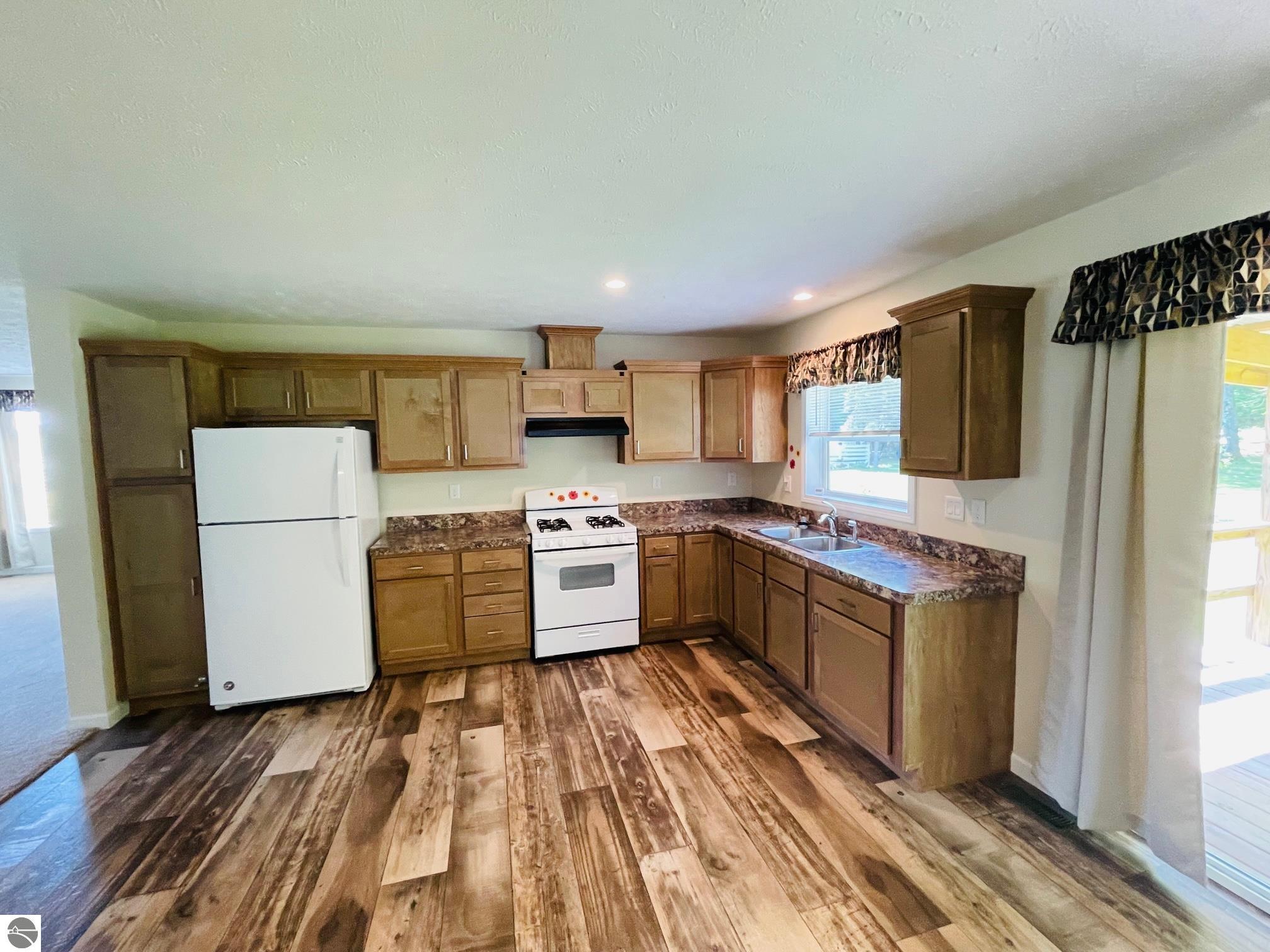 2915 N US-31 N