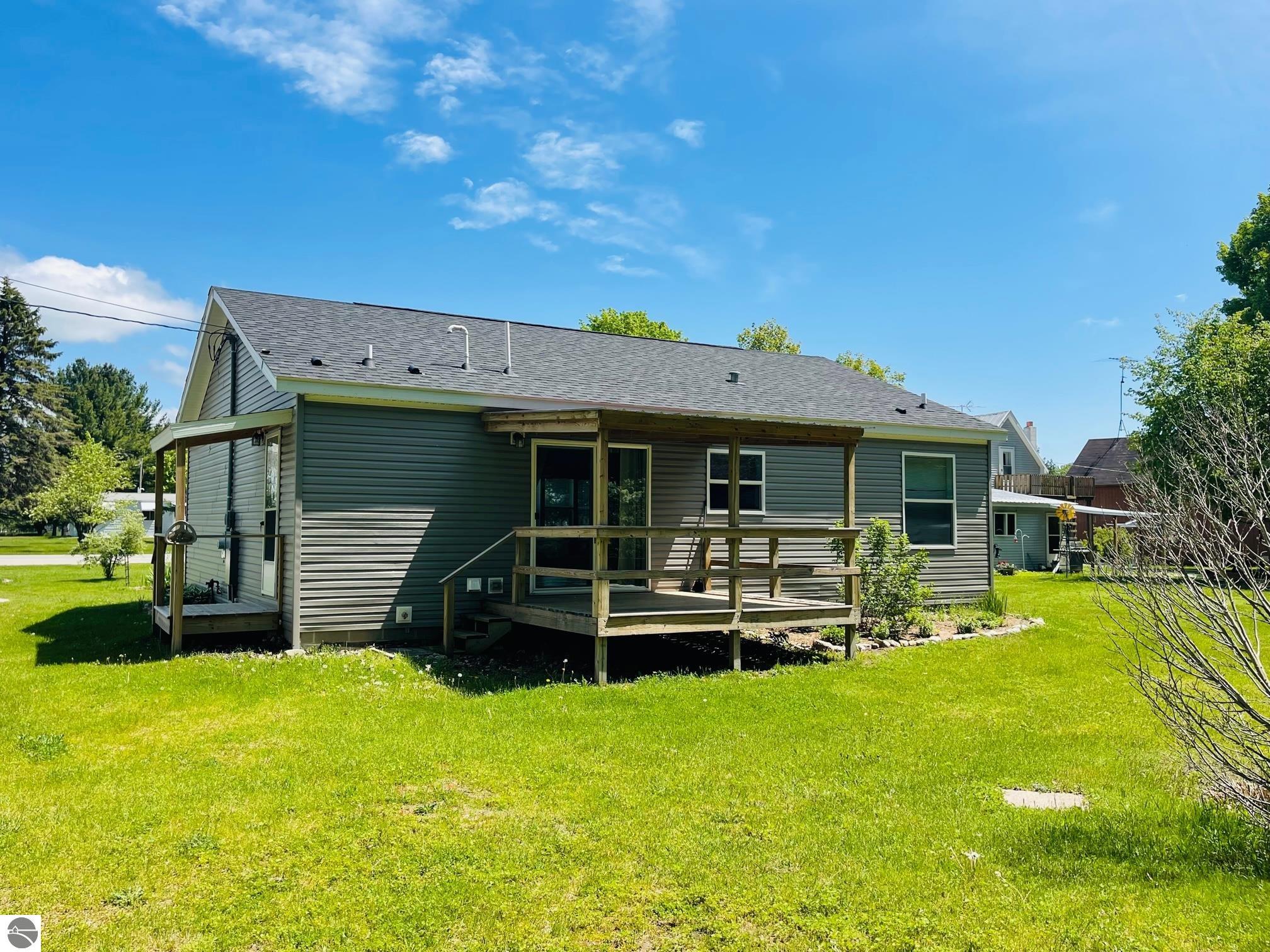 2915 N US-31 N