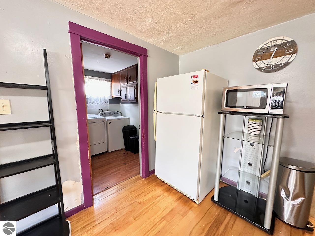 8872 Valley Road, Nw