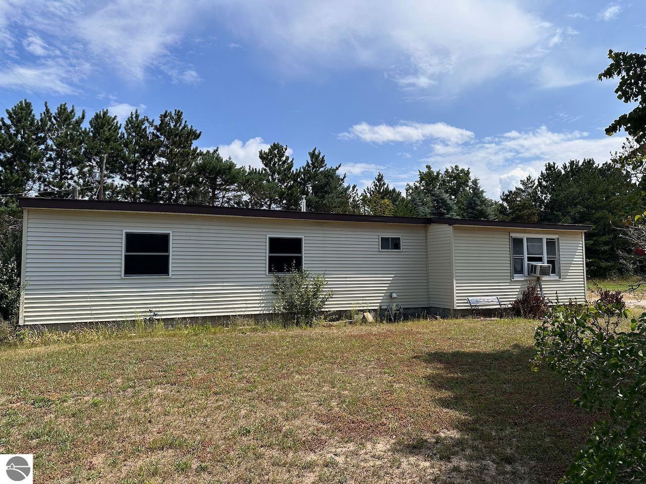 8872 Valley Road, Nw