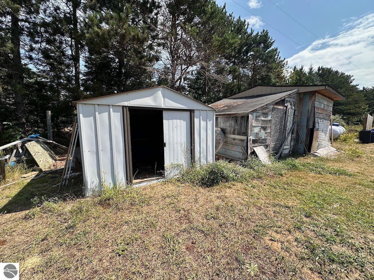 8872 Valley Road, Nw