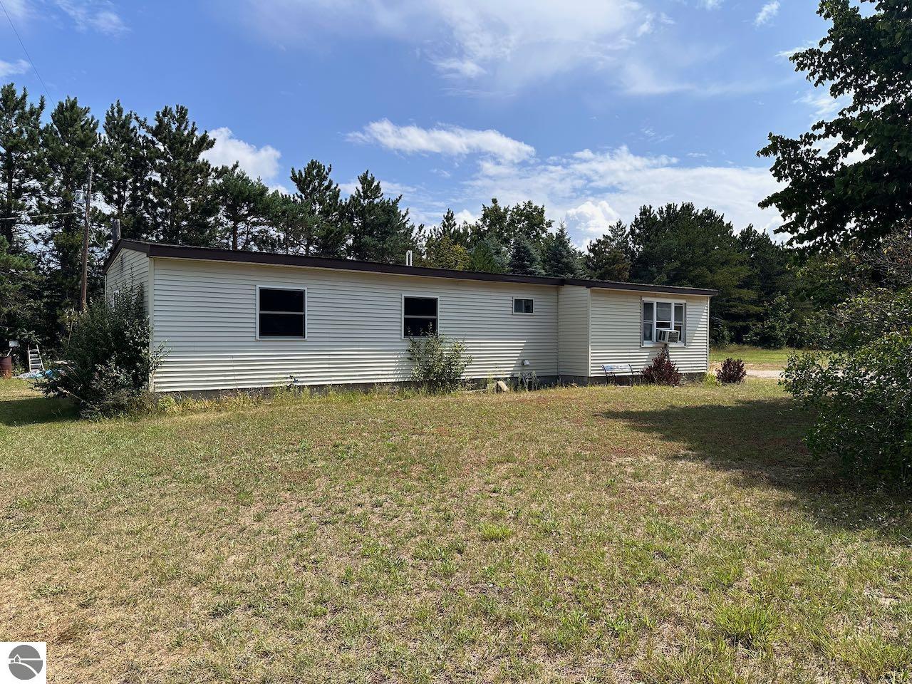 8872 Valley Road, Nw