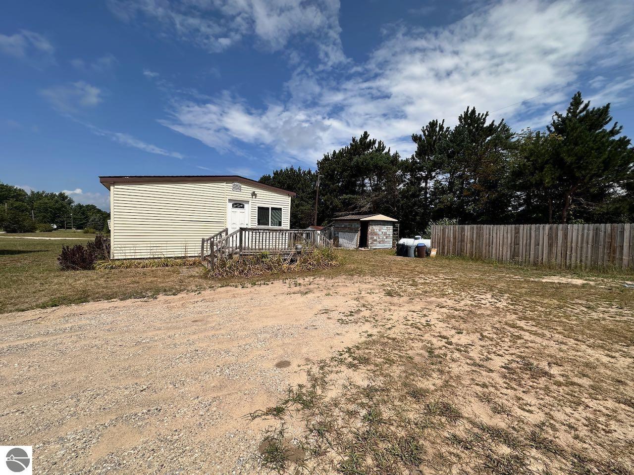 8872 Valley Road, Nw